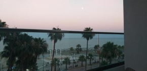 Horizon Luxury Suite at Finikoudes Beach 303